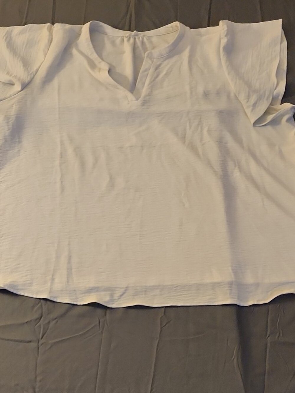 Maurices Women’s Plus 2X White V-Neck Flutter Sleeve Blouse